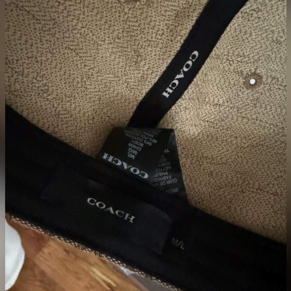 Coach hat - Picture 3 of 3